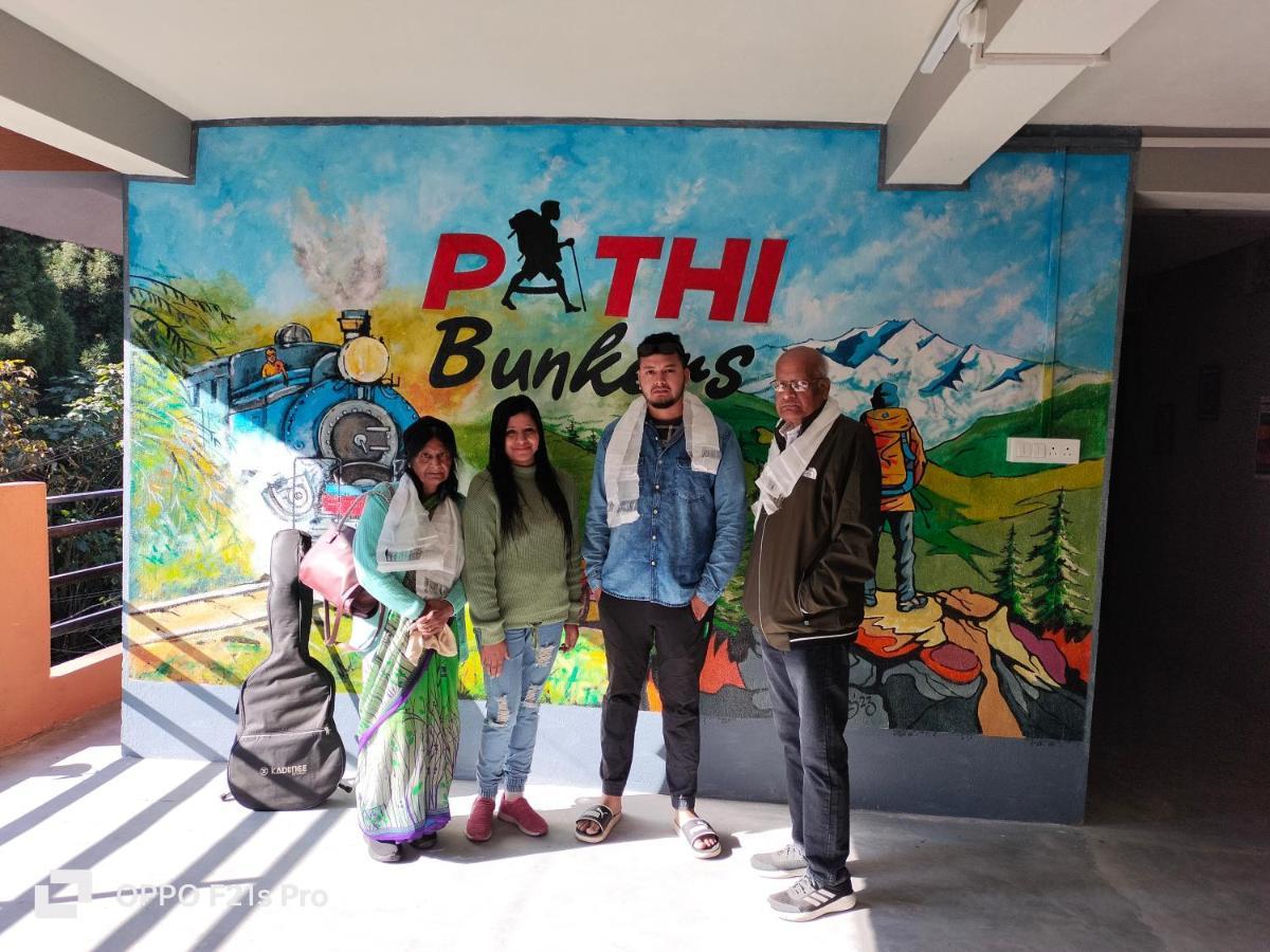 Pathi Bunkers Ostello Darjeeling  Esterno foto