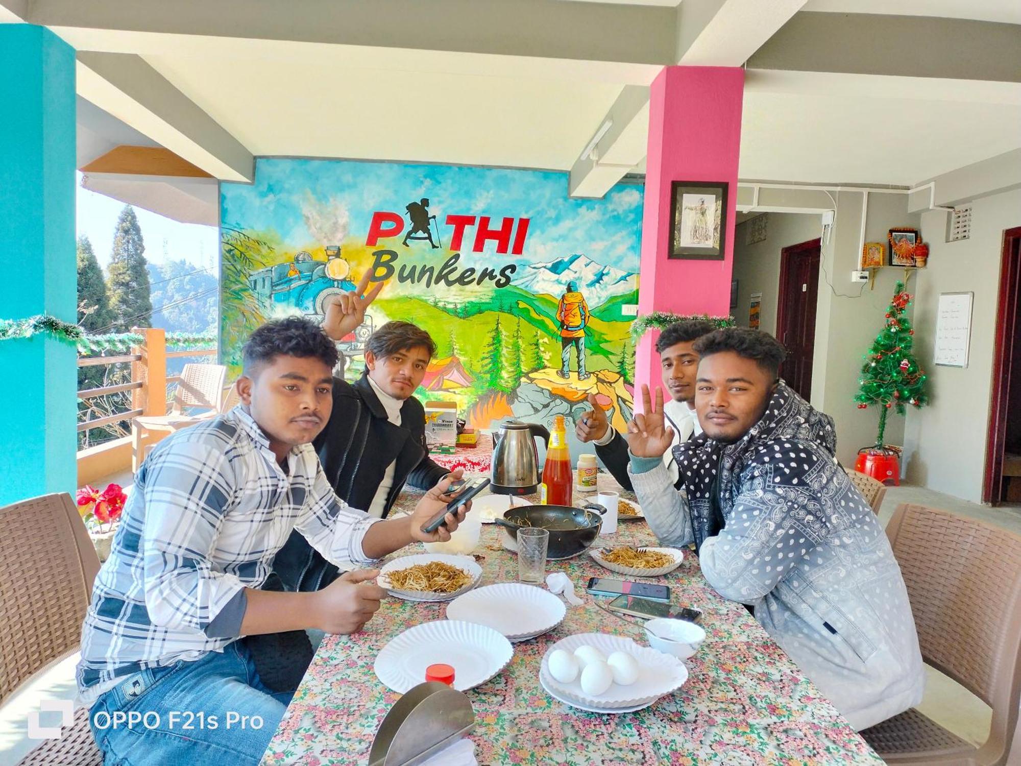 Pathi Bunkers Ostello Darjeeling  Esterno foto