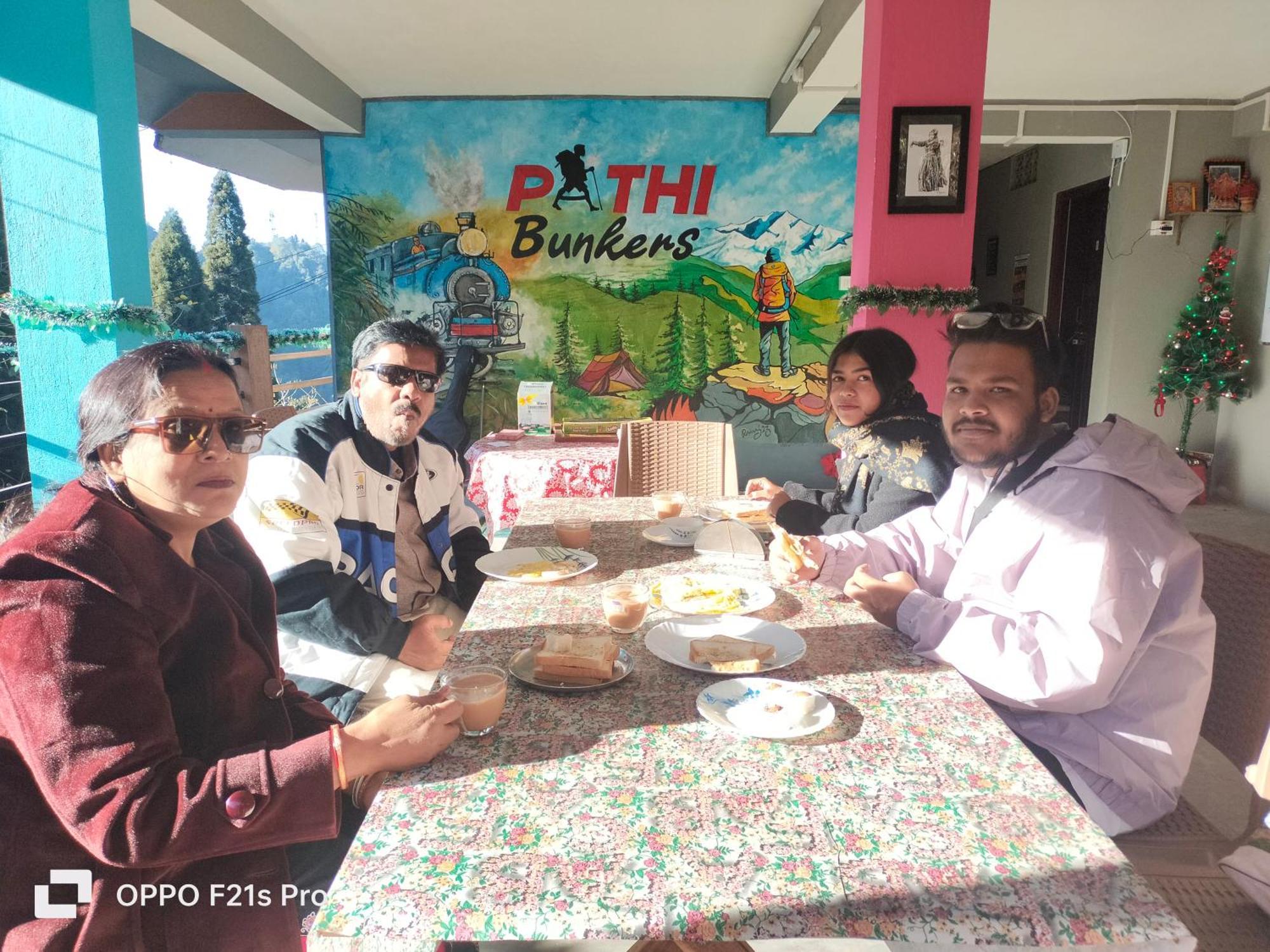 Pathi Bunkers Ostello Darjeeling  Esterno foto