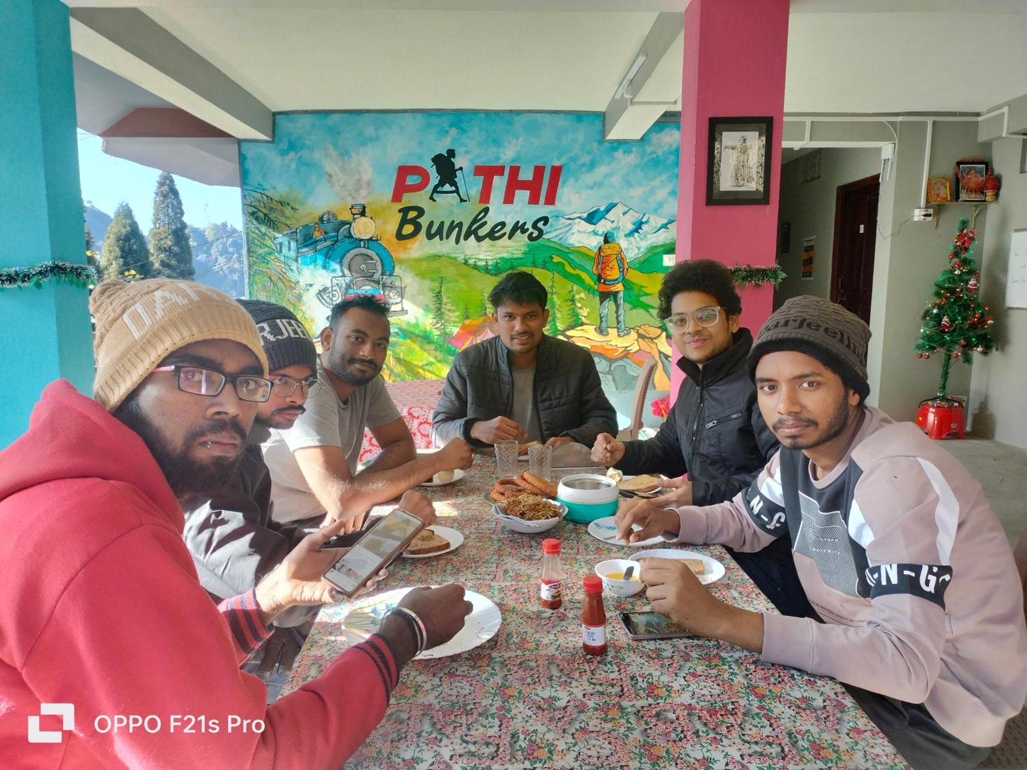 Pathi Bunkers Ostello Darjeeling  Esterno foto