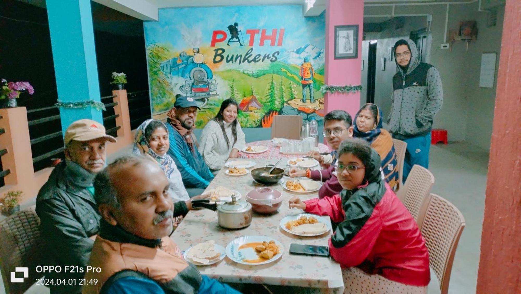 Pathi Bunkers Ostello Darjeeling  Esterno foto